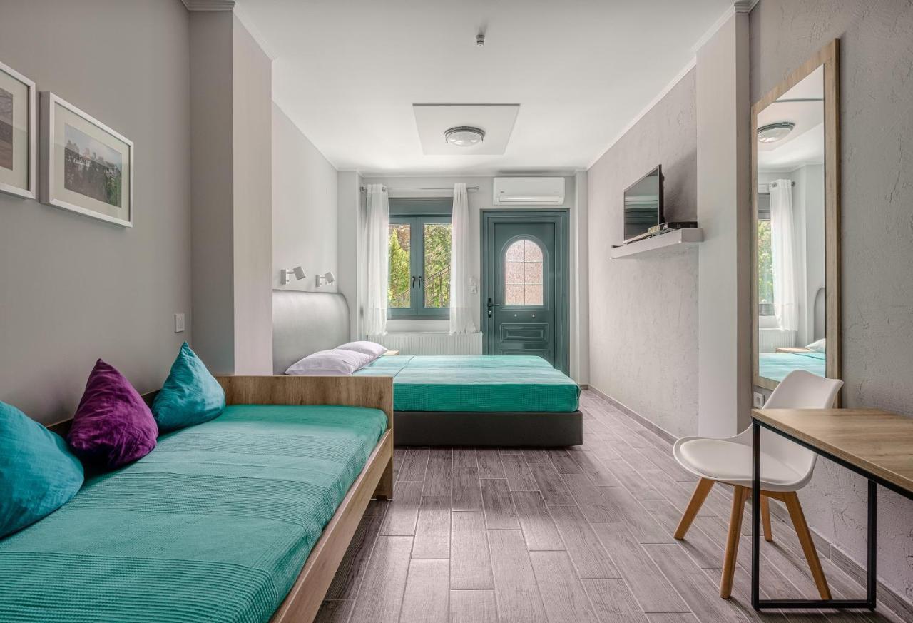 River Side Rooms Elassona Bagian luar foto